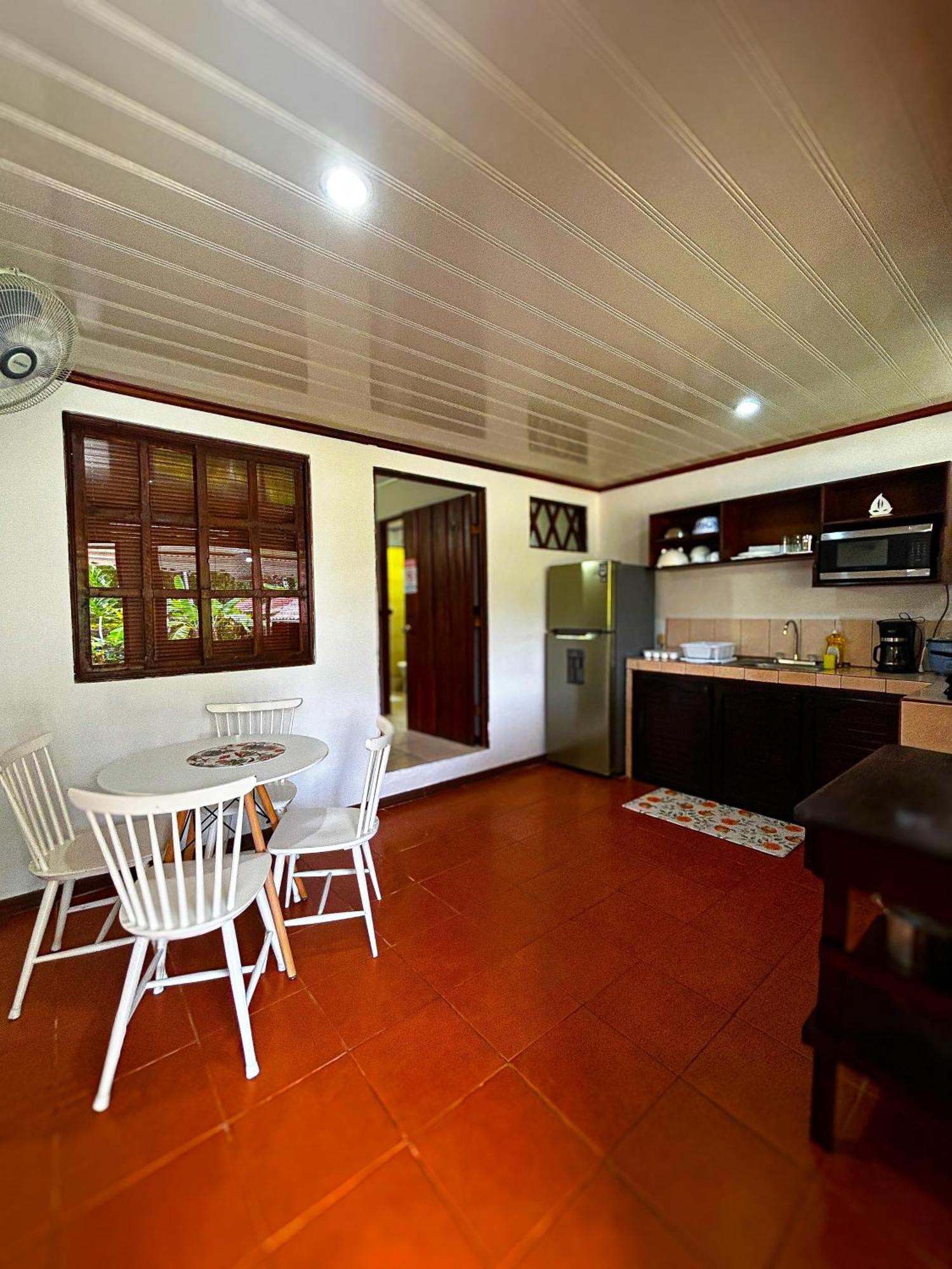 Cabinas Ole Caribe Puerto Viejo de Talamanca Exteriör bild