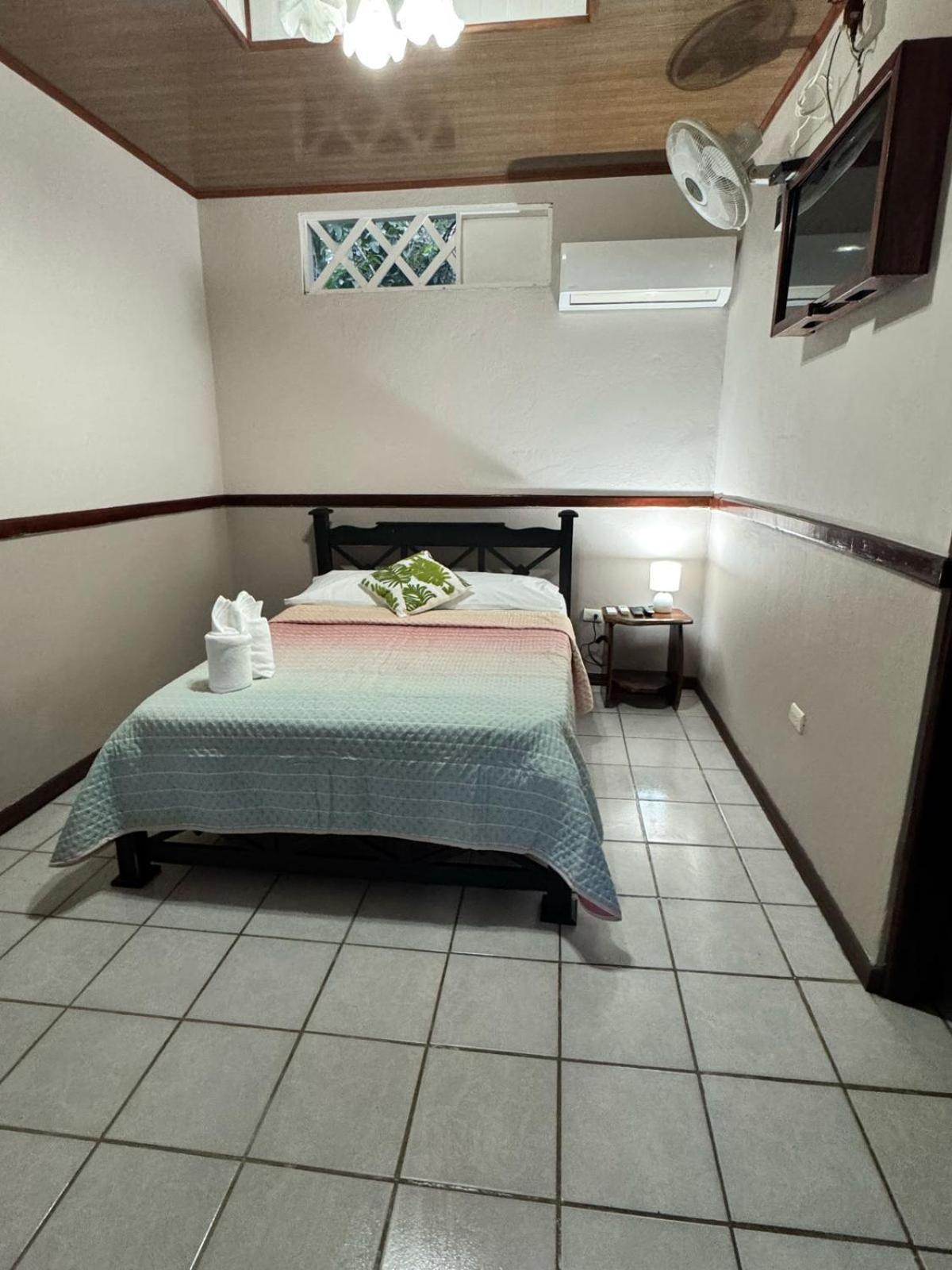 Cabinas Ole Caribe Puerto Viejo de Talamanca Exteriör bild